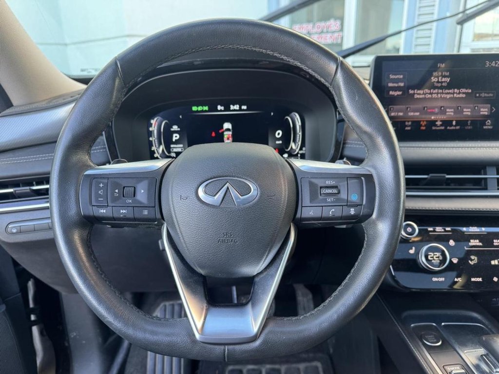 Infiniti QX60 LUXE Toit Panoramique Bas Kilométrage 2024 à Terrebonne, Québec - 11 - w1024h768px