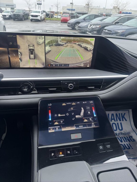 2025 Infiniti QX80 SENSORY in Terrebonne, Quebec - 18 - w1024h768px