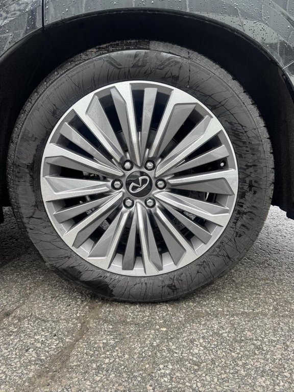 2025 Infiniti QX80 SENSORY in Terrebonne, Quebec - 20 - w1024h768px