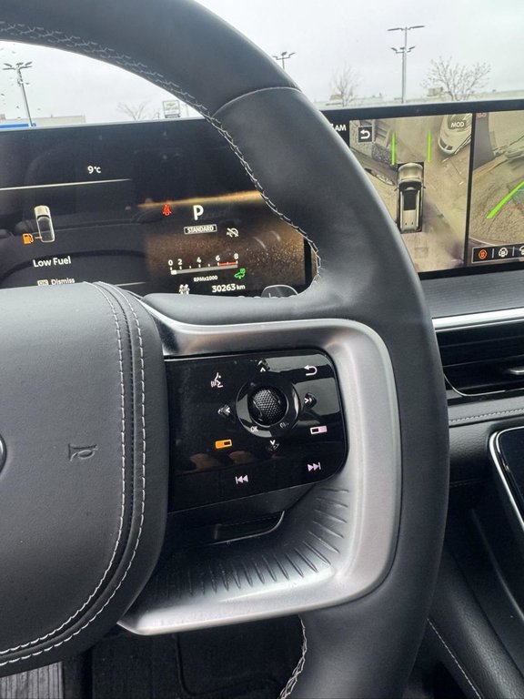 2025 Infiniti QX80 SENSORY in Terrebonne, Quebec - 14 - w1024h768px