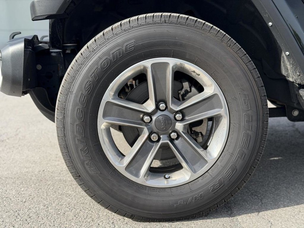 2021 Jeep Wrangler Unlimited Sahara in Terrebonne, Quebec - 21 - w1024h768px