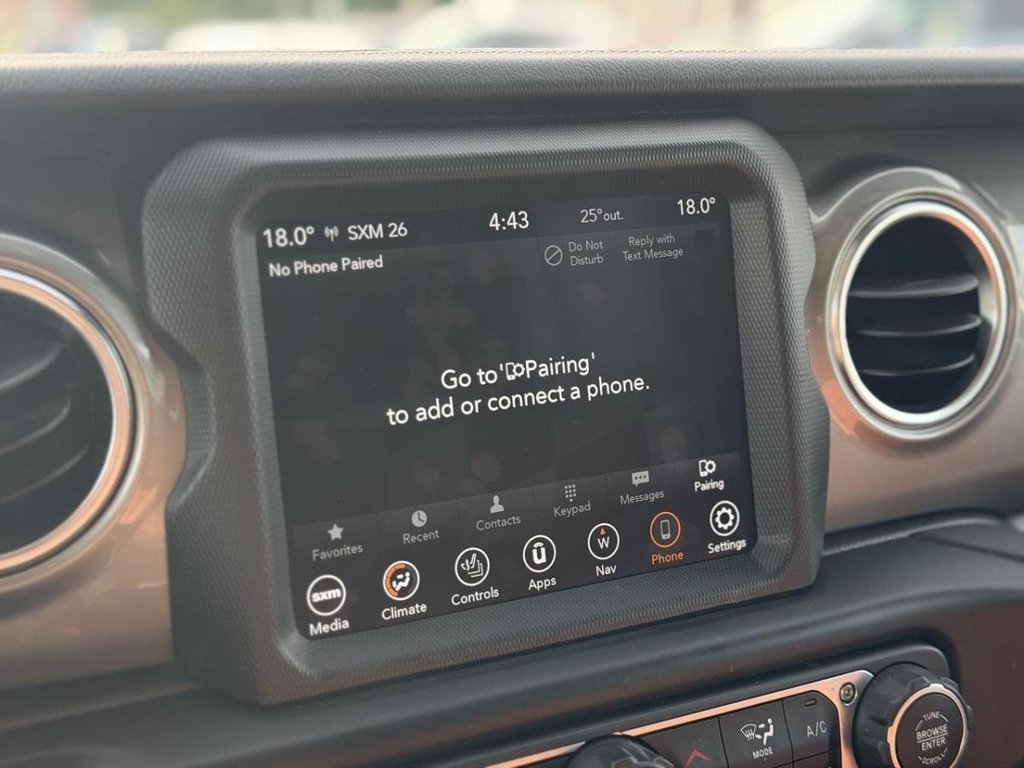 2021 Jeep Wrangler Unlimited Sahara in Terrebonne, Quebec - 13 - w1024h768px