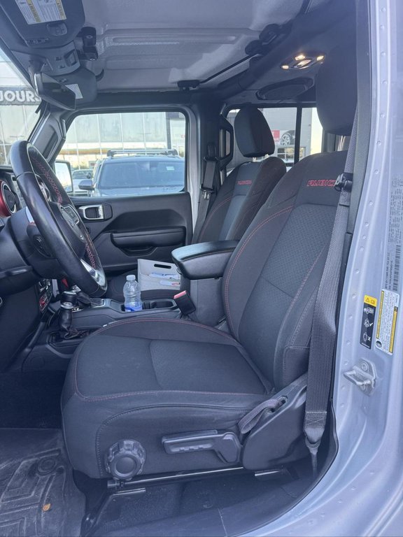2023 Jeep Wrangler Rubicon V6 2 Toit Bas Kilométrage in Terrebonne, Quebec - 8 - w1024h768px