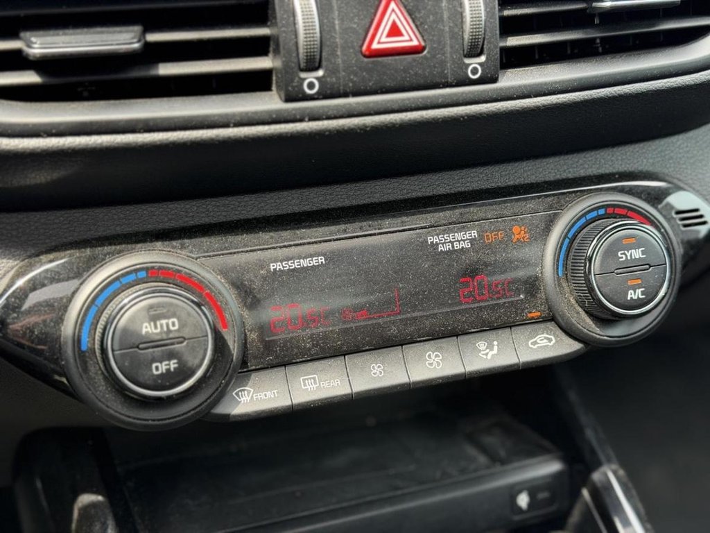 2022 Kia Forte GT Limited in Terrebonne, Quebec - 18 - w1024h768px