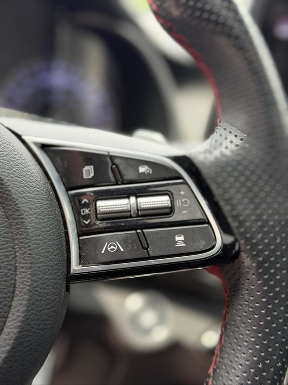 2022 Kia Forte GT Limited in Terrebonne, Quebec - 14 - w1024h768px