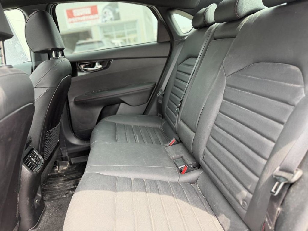 2022 Kia Forte GT Limited in Terrebonne, Quebec - 22 - w1024h768px