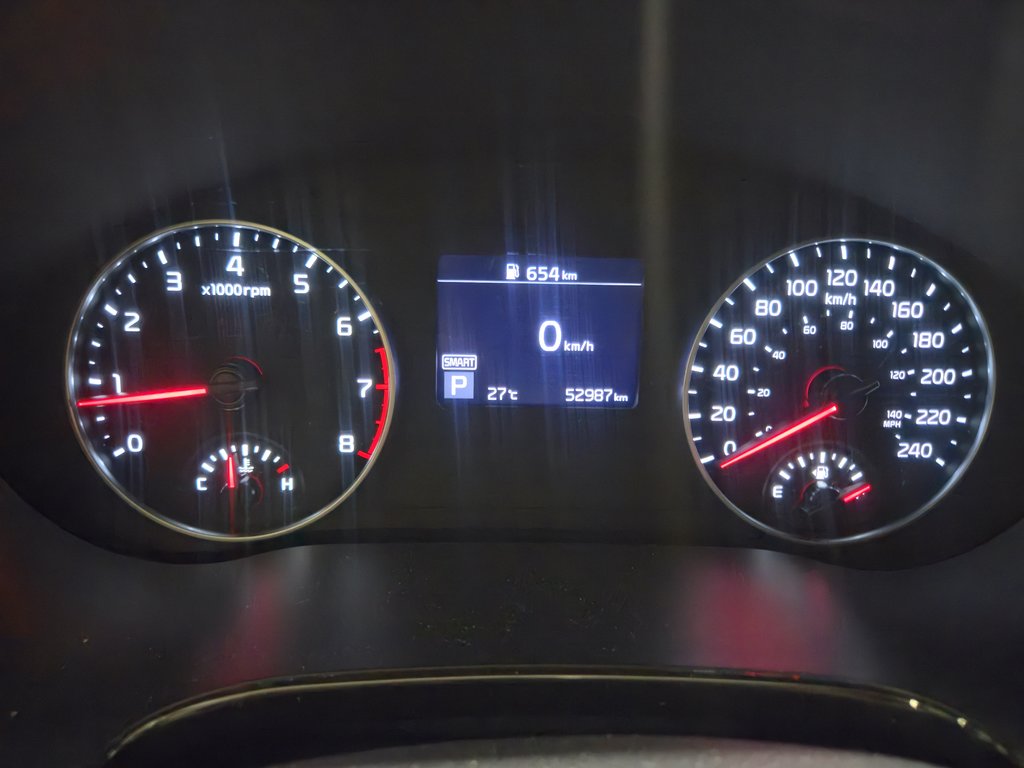 Kia Seltos EX AWD Cuir Toit Ouvrant Bas Kilométrage 2021 à Terrebonne, Québec - 12 - w1024h768px