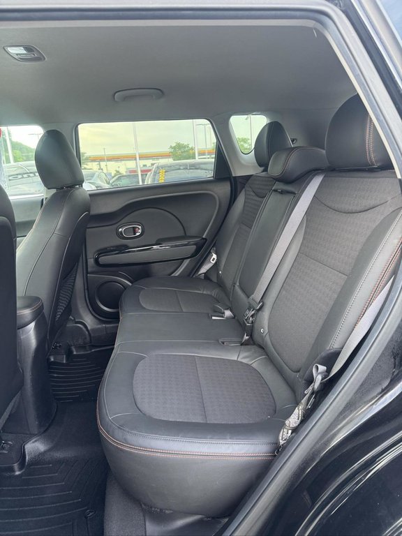 2019 Kia Soul SX Turbo Bas Kilométrage in Terrebonne, Quebec - 9 - w1024h768px