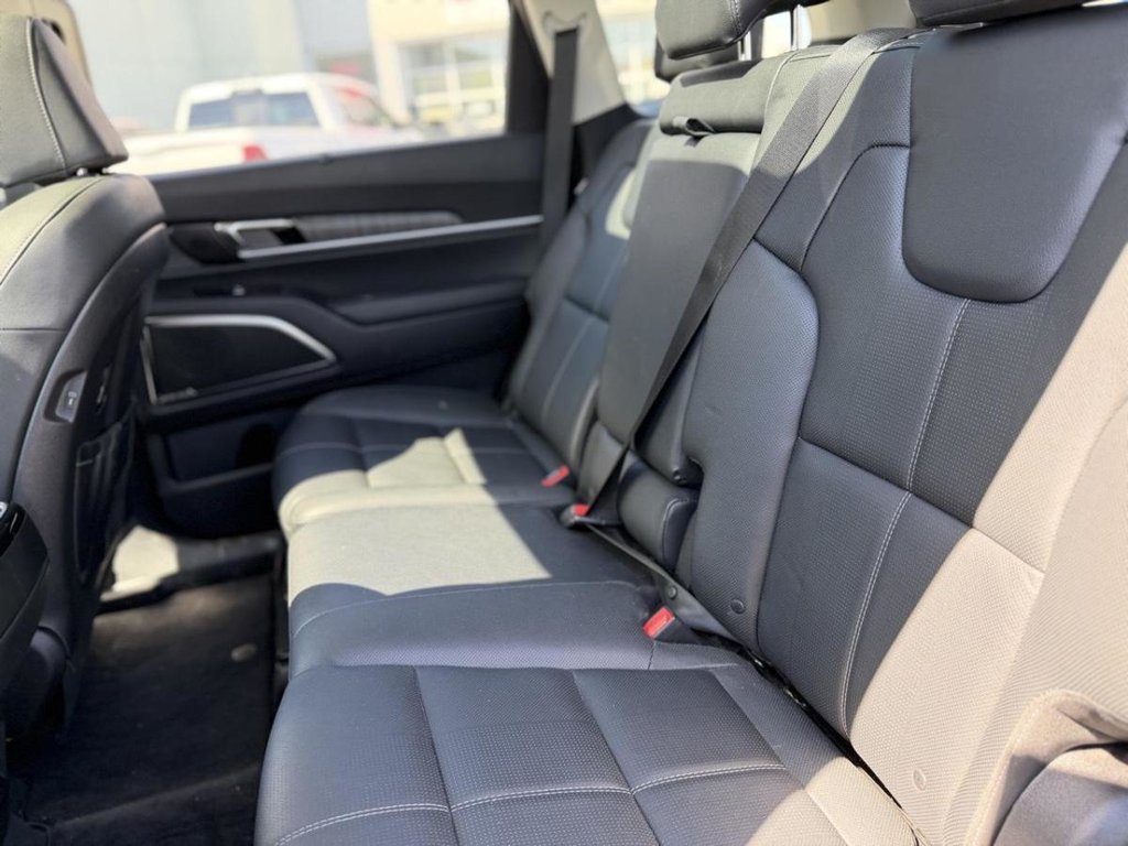 2023 Kia Telluride EX Toit Cuir Bas Kilométrage in Terrebonne, Quebec - 22 - w1024h768px