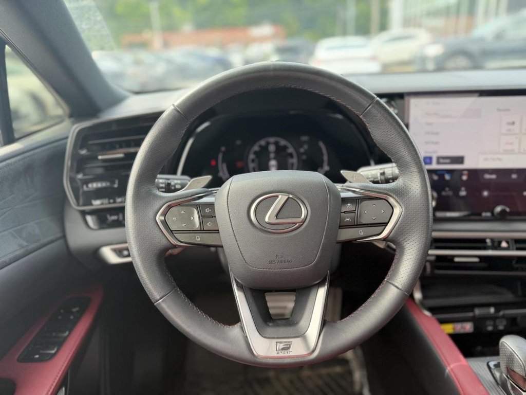 Lexus RX RX 500h F Sport 2 Bas Kilométrage 2023 à Terrebonne, Québec - 18 - w1024h768px