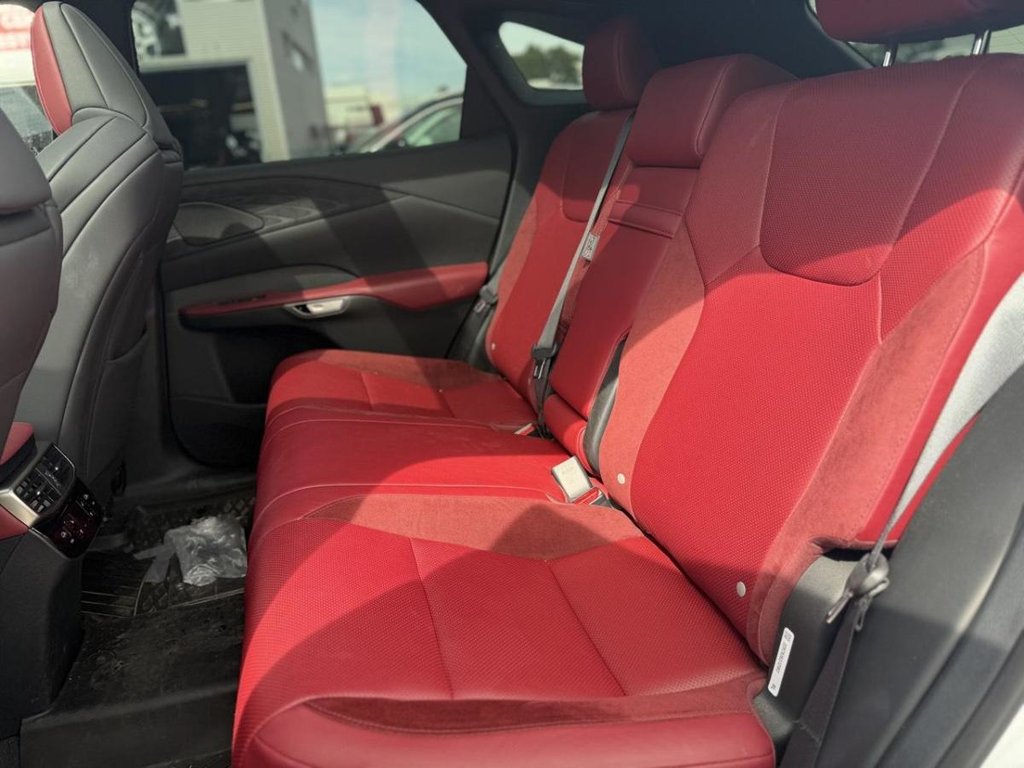 Lexus RX RX 500h F Sport 2 Bas Kilométrage 2023 à Terrebonne, Québec - 21 - w1024h768px