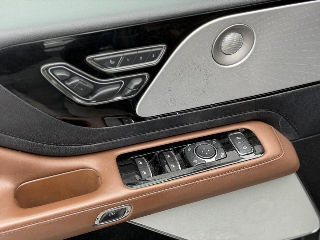 2020 Lincoln Aviator Reserve in Terrebonne, Quebec - 7 - w1024h768px