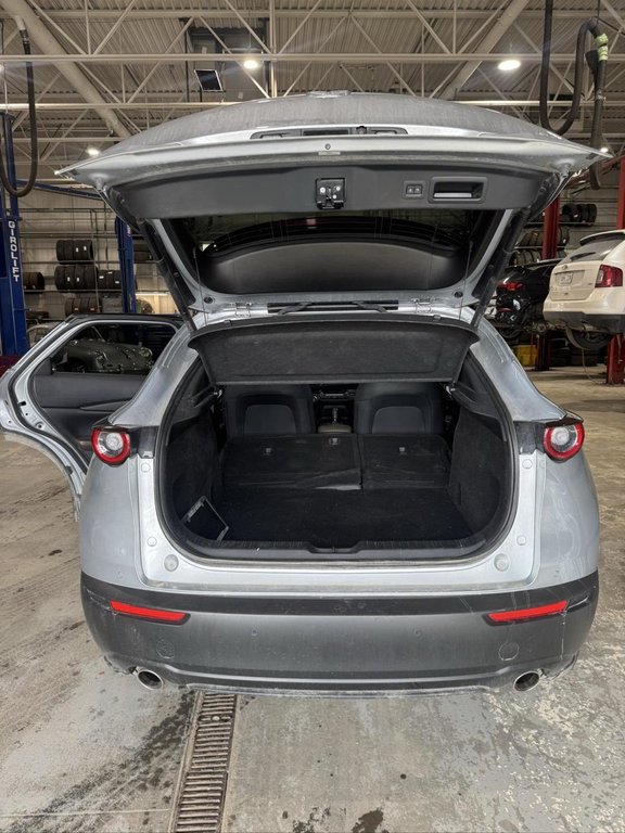 2023 Mazda CX-30 GT Turbo Bose Toit Ouvrant Bas Kilométrage AWD in Terrebonne, Quebec - 17 - w1024h768px