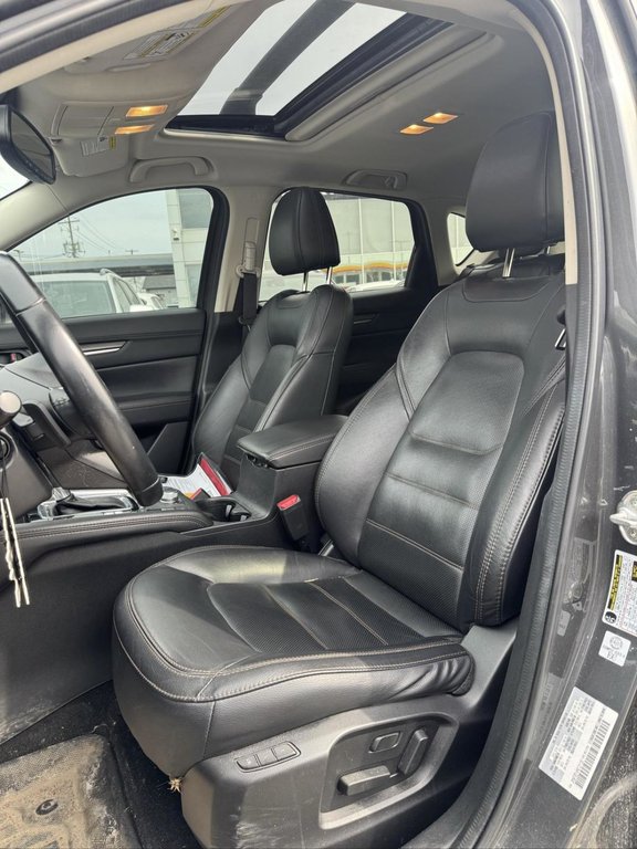 2021 Mazda CX-5 GT Turbo Cuir Toit Ouvrant AWD in Terrebonne, Quebec - 9 - w1024h768px