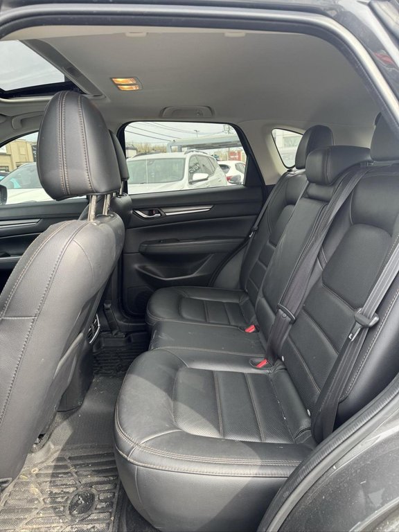2021 Mazda CX-5 GT Turbo Cuir Toit Ouvrant AWD in Terrebonne, Quebec - 11 - w1024h768px