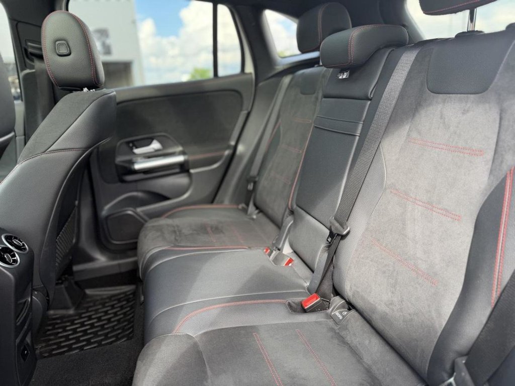 Mercedes-Benz GLA GLA 250 AMG Package Toit Panoramique 2021 à Terrebonne, Québec - 22 - w1024h768px