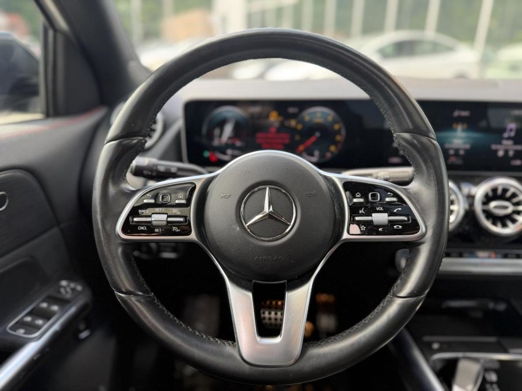 Mercedes-Benz GLA GLA 250 AMG Package Toit Panoramique 2021 à Terrebonne, Québec - 20 - w1024h768px