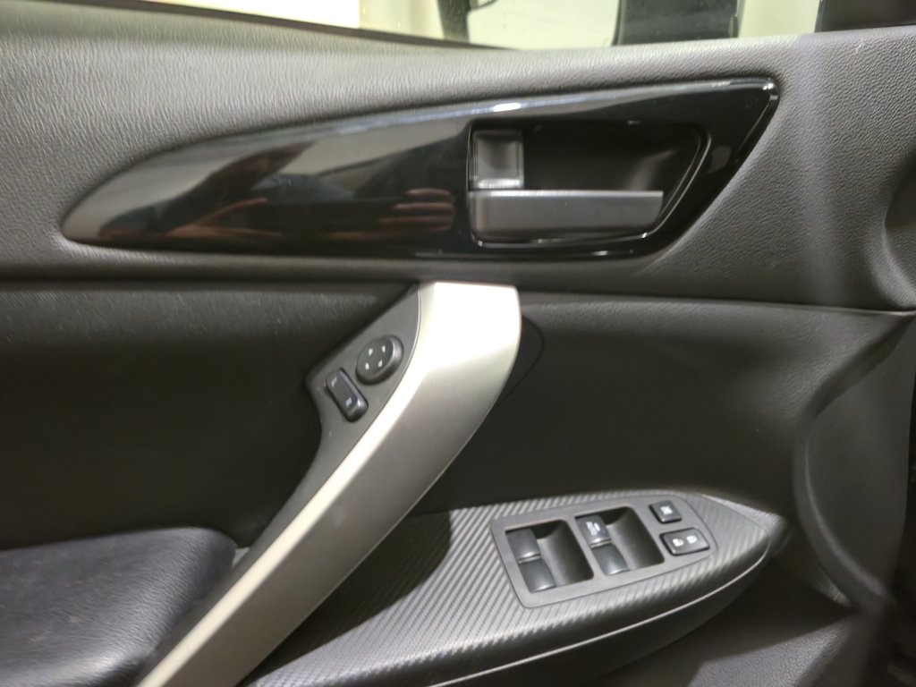 2022 Mitsubishi ECLIPSE CROSS ES Caméra De Recul AWD in Terrebonne, Quebec - 8 - w1024h768px