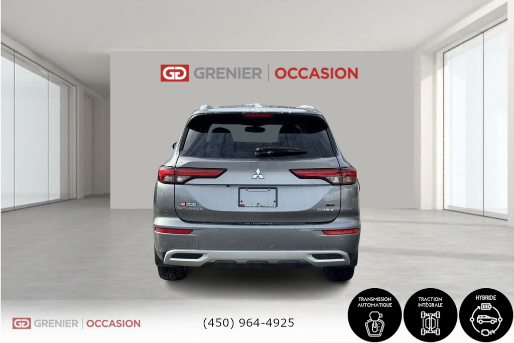 2023 Mitsubishi Outlander PHEV SEL AWD Toit Panoramique Cuir in Terrebonne, Quebec - 5 - w1024h768px