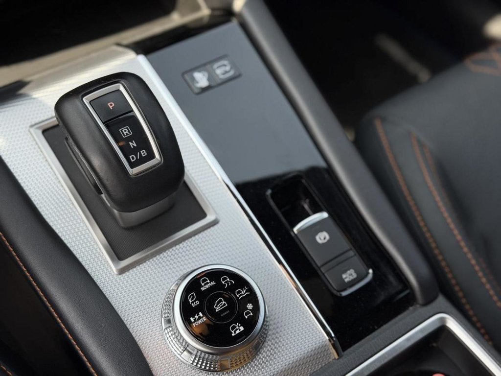 2023 Mitsubishi Outlander PHEV GT in Terrebonne, Quebec - 16 - w1024h768px