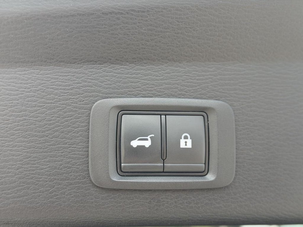 2023 Mitsubishi Outlander PHEV GT in Terrebonne, Quebec - 21 - w1024h768px