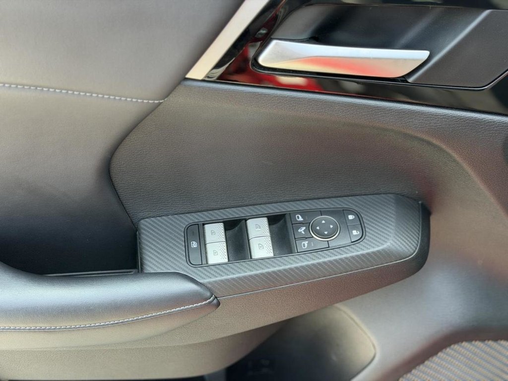 2024 Mitsubishi Outlander LE 7 Passagers in Terrebonne, Quebec - 7 - w1024h768px