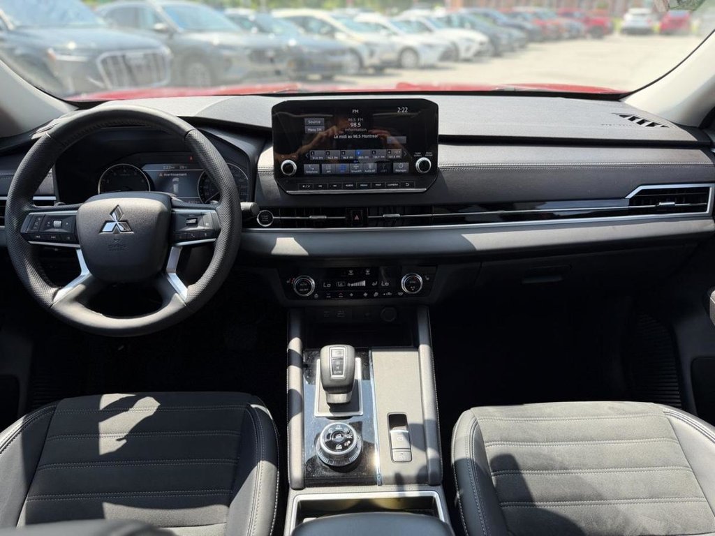 2024 Mitsubishi Outlander LE 7 Passagers in Terrebonne, Quebec - 20 - w1024h768px