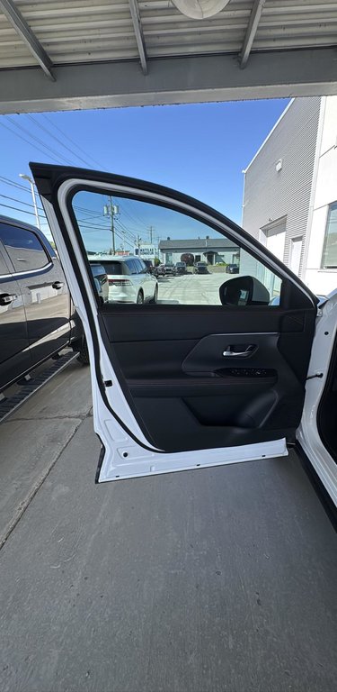 2025 Nissan Kicks SR Premium Cuir Toit Bas Kilo in Terrebonne, Quebec - 7 - w1024h768px