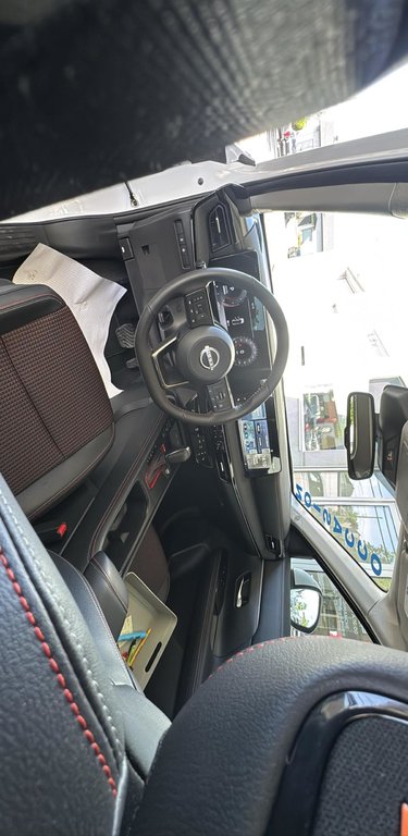 2025 Nissan Kicks SR Premium Cuir Toit Bas Kilo in Terrebonne, Quebec - 10 - w1024h768px