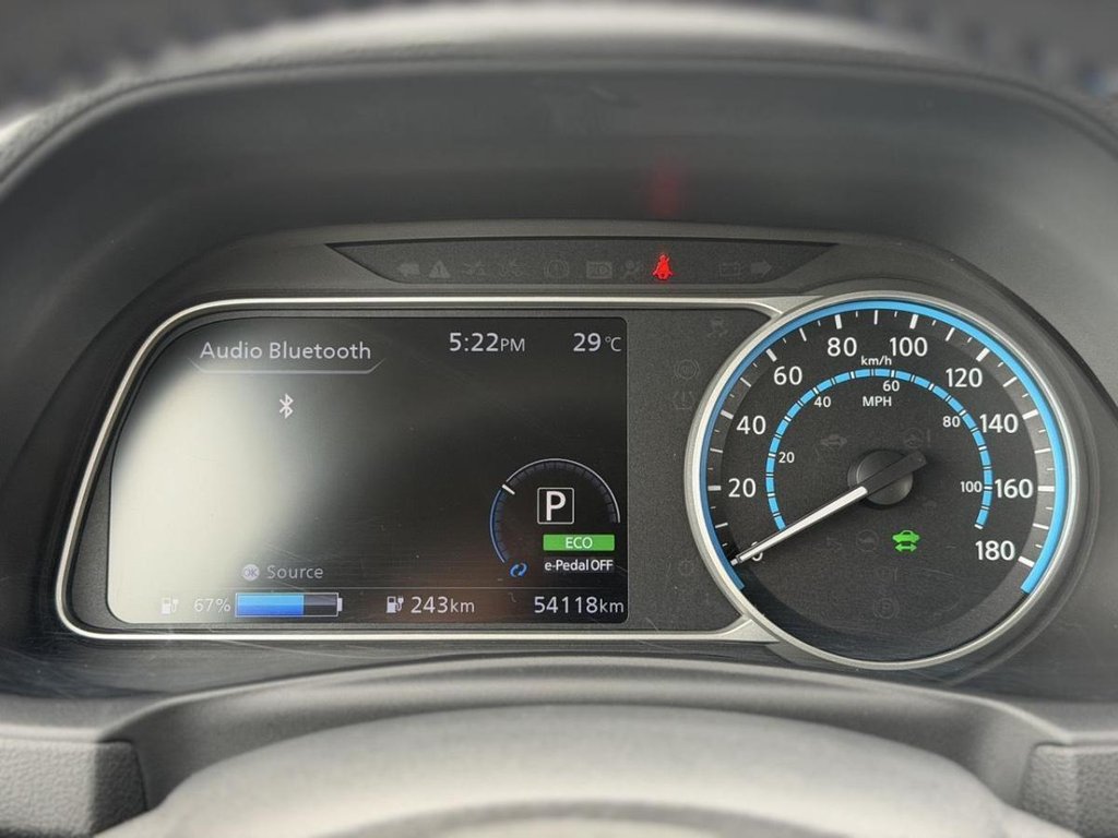 Nissan LEAF SV Plus Navigation Bas Kilométrage 2022 à Terrebonne, Québec - 13 - w1024h768px
