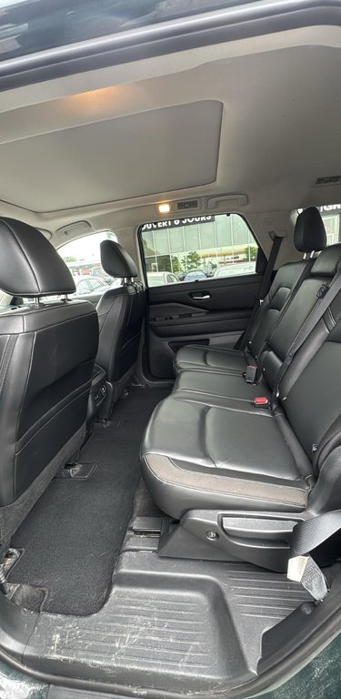 Nissan Pathfinder SL Cuir Toit Panoramique 2023 à Terrebonne, Québec - 9 - w1024h768px