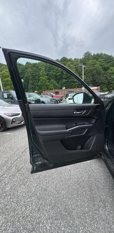 Nissan Pathfinder SL Cuir Toit Panoramique 2023 à Terrebonne, Québec - 7 - w1024h768px