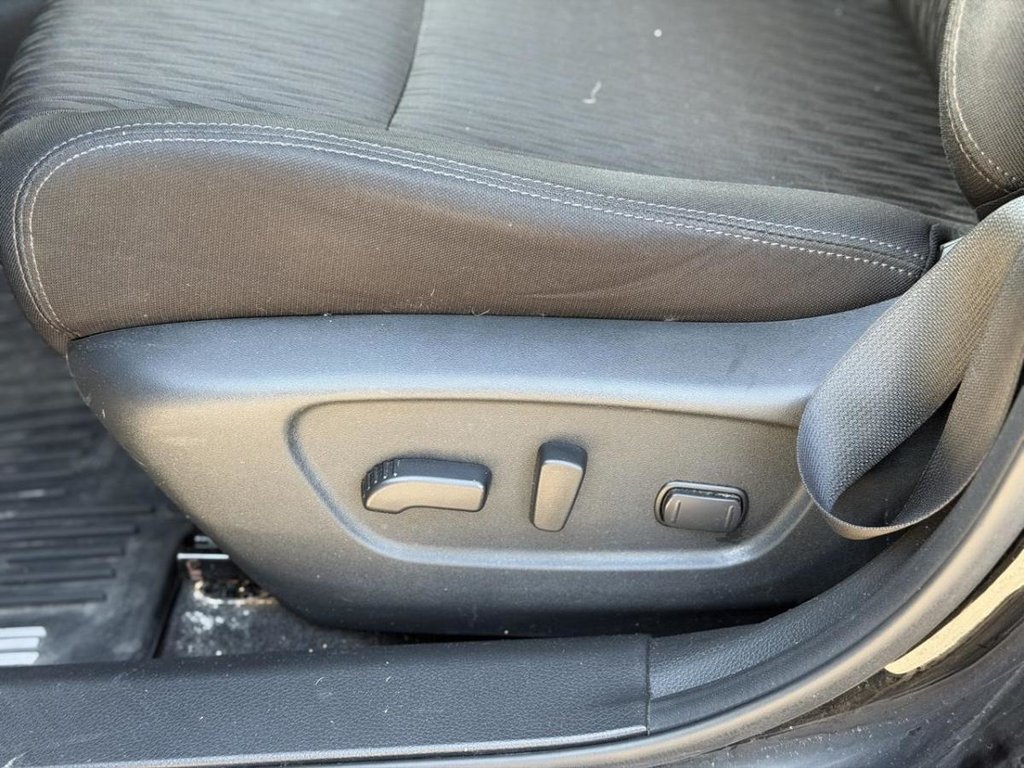 Nissan Rogue SV AWD Bas Kilométrage 2020 à Terrebonne, Québec - 8 - w1024h768px