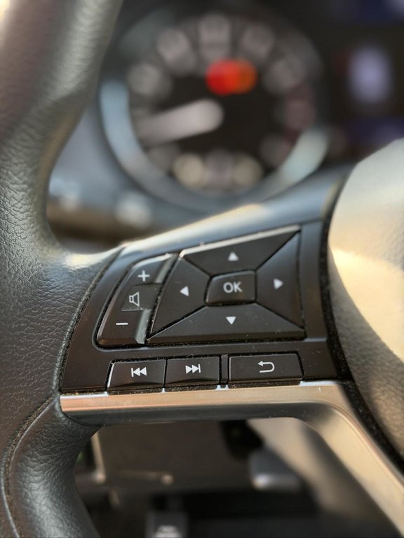 Nissan Rogue SV AWD Bas Kilométrage 2020 à Terrebonne, Québec - 11 - w1024h768px