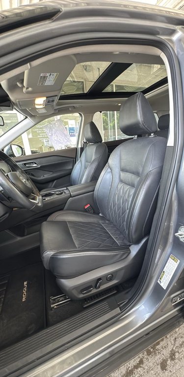 Nissan Rogue Platinum AWD Cuir Toit Panoramique Cuir 2022 à Terrebonne, Québec - 8 - w1024h768px