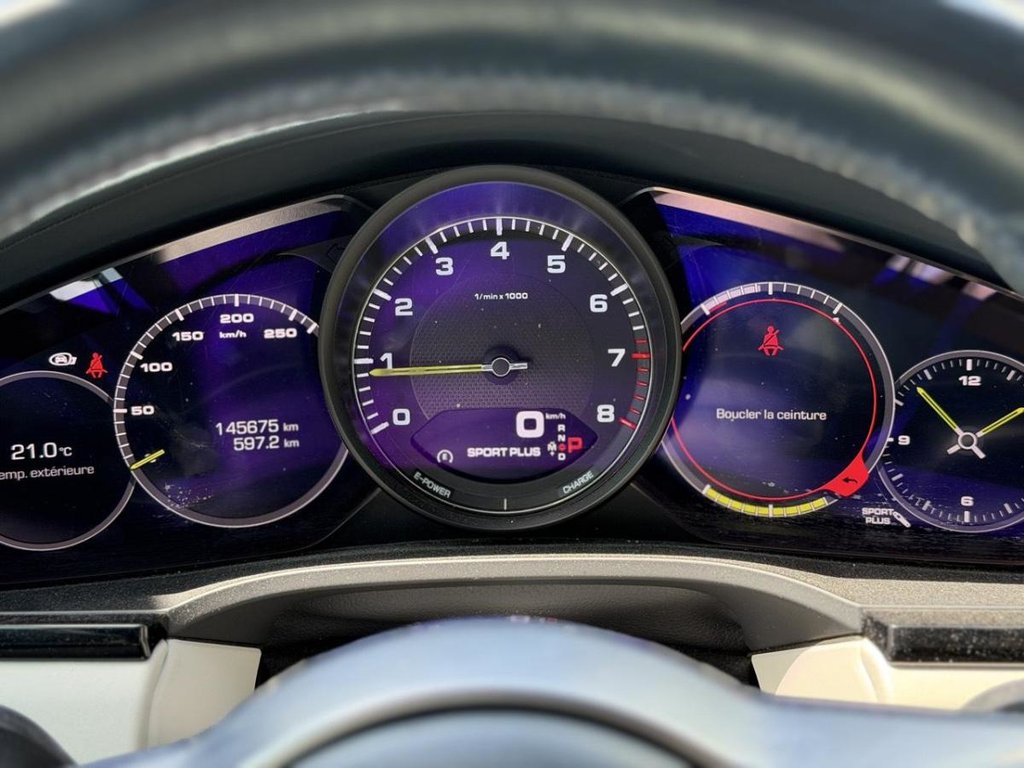 2019 Porsche Cayenne E-Hybrid Toit Panoramique Cuir in Terrebonne, Quebec - 14 - w1024h768px