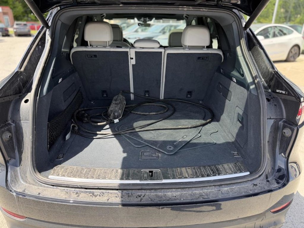 2019 Porsche Cayenne E-Hybrid Toit Panoramique Cuir in Terrebonne, Quebec - 23 - w1024h768px