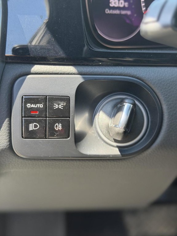 2021 Porsche Cayenne Coupe AWD Cuir Bas Kilométrage in Terrebonne, Quebec - 11 - w1024h768px