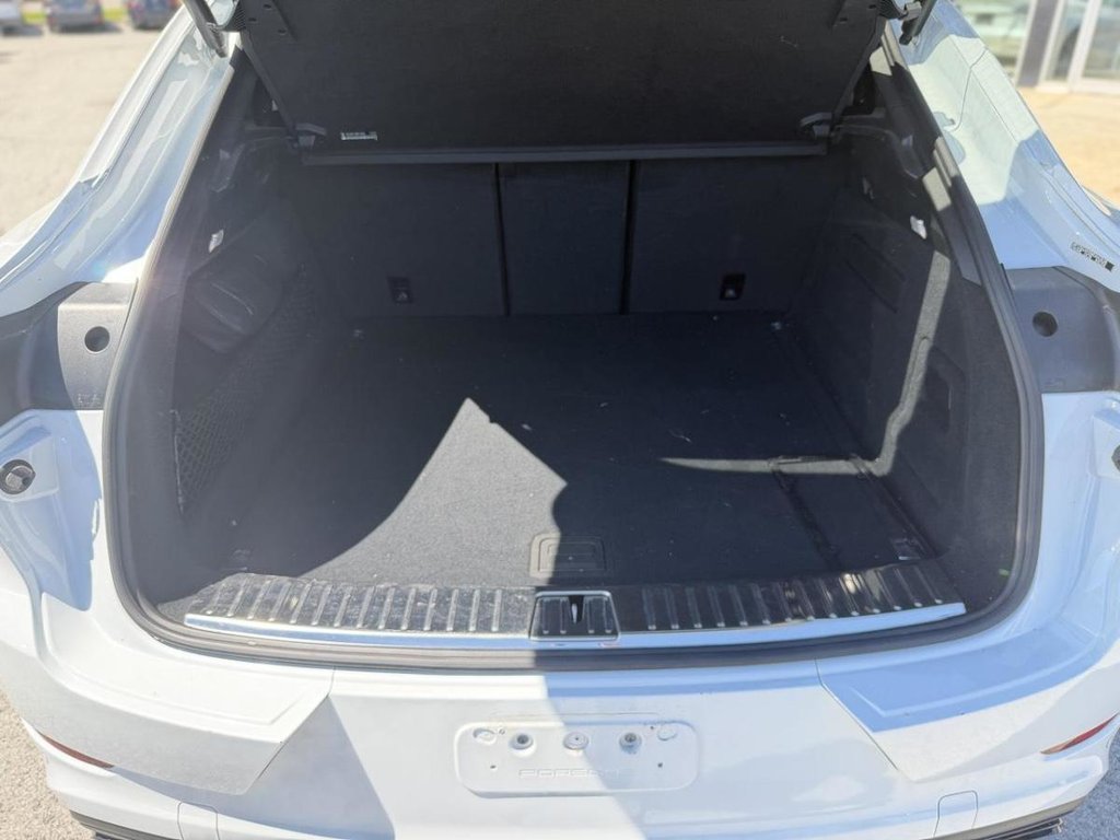 2021 Porsche Cayenne Coupe AWD Cuir Bas Kilométrage in Terrebonne, Quebec - 23 - w1024h768px