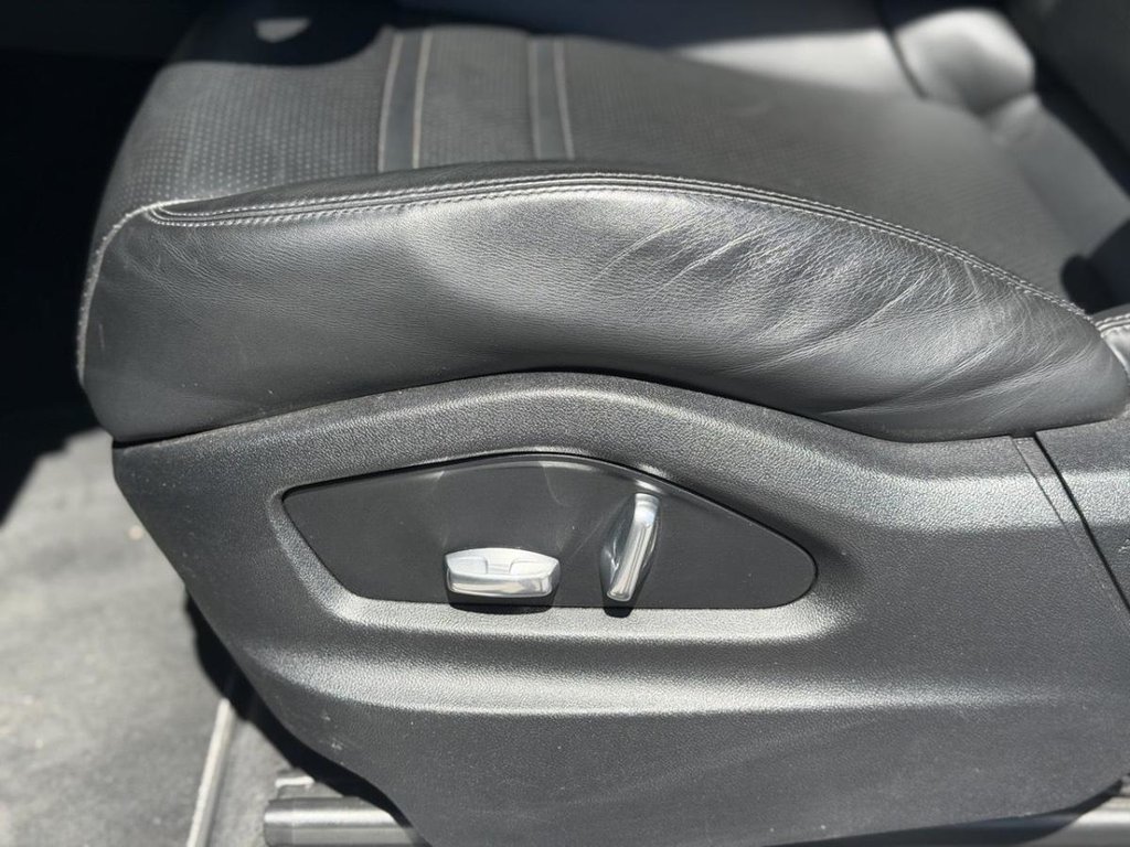 2021 Porsche Cayenne Coupe AWD Cuir Bas Kilométrage in Terrebonne, Quebec - 8 - w1024h768px