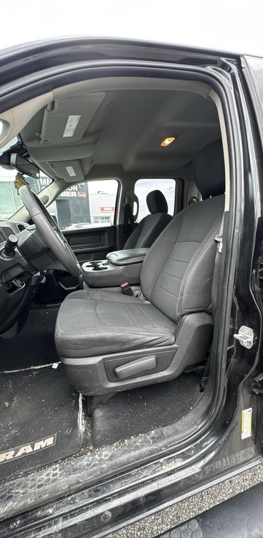 Ram 1500 Classic Express Crew Cab V6 2019 à Terrebonne, Québec - 8 - w1024h768px