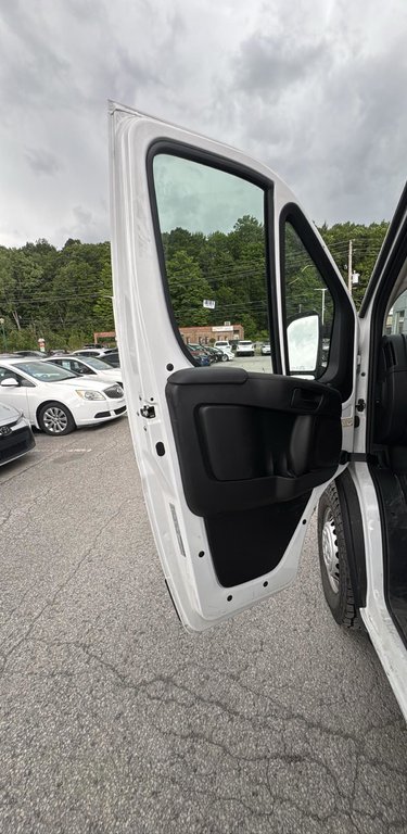 Ram ProMaster 2500 Tradesman 2500 Hi Roof 2025 à Terrebonne, Québec - 7 - w1024h768px