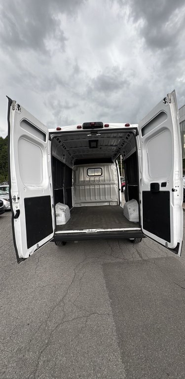 Ram ProMaster 2500 Tradesman 2500 Hi Roof 2025 à Terrebonne, Québec - 10 - w1024h768px