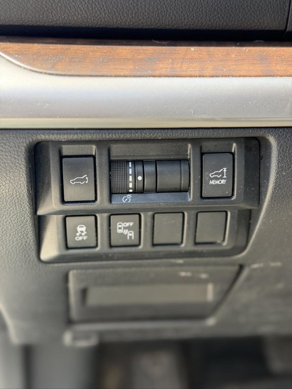 2017 Subaru Outback Limited Cuir Toit Panoramique Bas Kilométrage in Terrebonne, Quebec - 11 - w1024h768px
