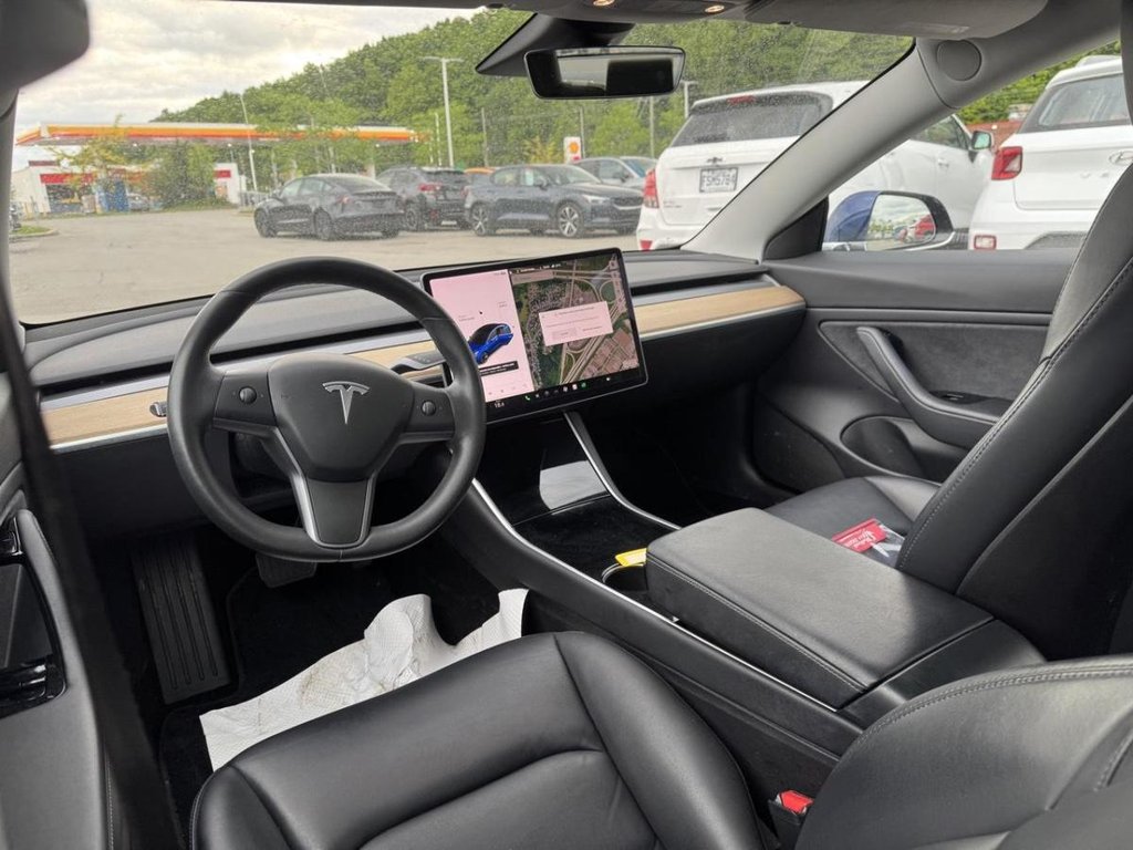 2019 Tesla Model 3 AWD Cuir Toit Vitré in Terrebonne, Quebec - 9 - w1024h768px