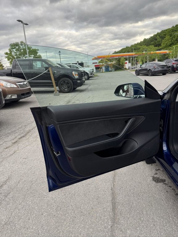 2019 Tesla Model 3 AWD Cuir Toit Vitré in Terrebonne, Quebec - 7 - w1024h768px