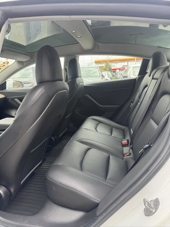 2020 Tesla Model 3 Standard Range Plus Bas Kilométrage in Terrebonne, Quebec - 9 - w1024h768px