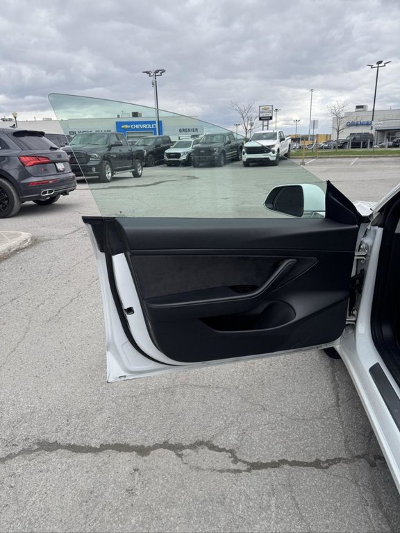 2020 Tesla Model 3 Standard Range Plus Bas Kilométrage in Terrebonne, Quebec - 7 - w1024h768px
