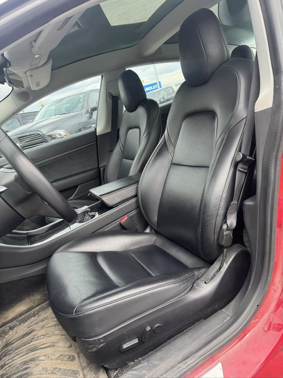 2020 Tesla Model 3 Standard Range Plus Navigation in Terrebonne, Quebec - 8 - w1024h768px