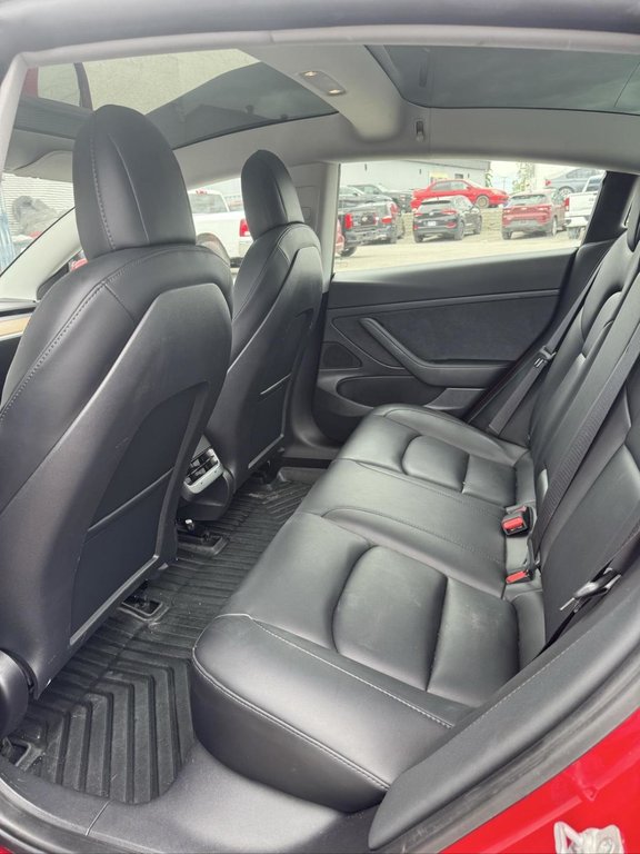 2020 Tesla Model 3 Standard Range Plus Cuir in Terrebonne, Quebec - 9 - w1024h768px